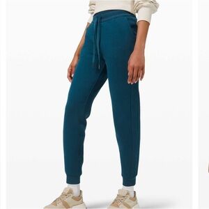Lululemon Scuba Fleece Jogger Women’s 2 High Rise 28" Blue Borealis Sweatpants